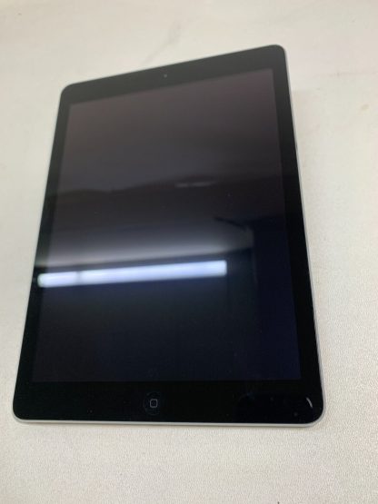 image of Apple iPad Air 1st Gen 16GB Wi Fi 97 in Space Gray 374940414493 3