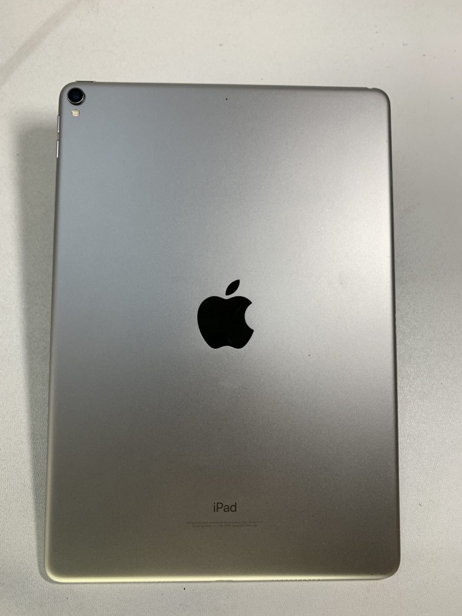 Apple iPad Pro 10.5 in - 64GB, Wi-Fi - Space Gray