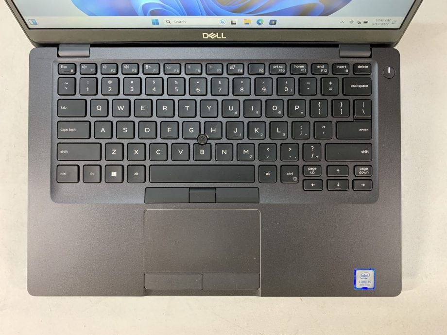 Dell Latitude 5400 i5-8365U@1.60GHz 16GB 256GB SSD Windows 11 Pro - Charger