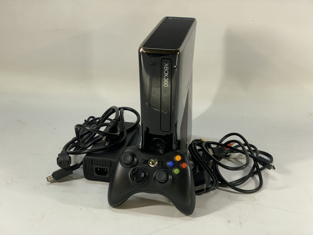 Microsoft Xbox hot 360 S Black Model 1439 Console Power Cords Wireless Controller