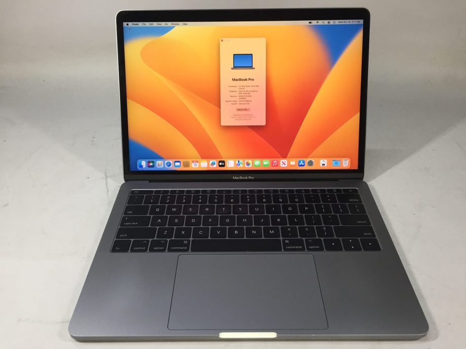 Apple MacBook Pro 14,1 (Mid-2017) - i5-7360U @ 2.30GHz - 121GB NVMe - OSX Ventura