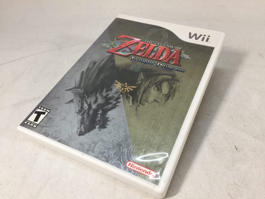 The Legend of Zelda: Twilight Princess - Nintendo Wii - Manual Included - Used