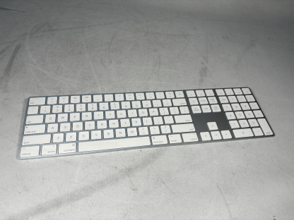 image of Apple Magic Keyboard with Numeric Keypad A1843 Used Good 375305782129 1
