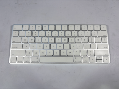 image of Apple Magic Keyboard 2 White Used Good 355638572582 1