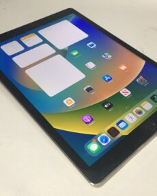 Apple iPad Pro (1st Gen) - Model: ML3L2LL/A - 128GB - Wifi+Cellular - For Parts