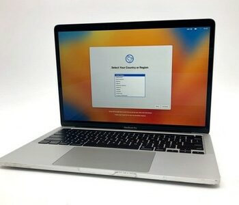 Apple MacBook Pro 2020 i5-8257U 8 GB 256 GB SSD 77% Battery