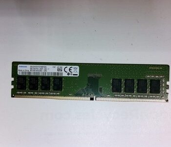 Samsung 8GB PC4-19200 DDR4-2400 Non-ECC UDIMM RAM M378A1K43CB2-CRC