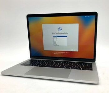 Apple MacBook Pro 13.3 inches i5-8257U 8 GB 128 GB SSD Silver