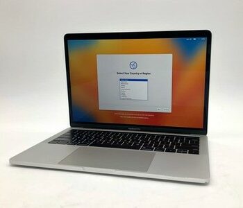 Apple | MacBook Pro 13" | 2019 | i5-8257U | 8GB | 128 GB SSD | 85% Battery