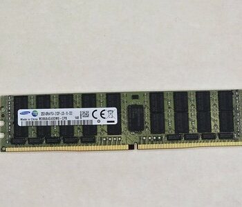 Samsung 32GB DDR4-PC4-17000P-L (DDR4-2133) ECC LRDIMM RAM M386A4G40DM0-CPB