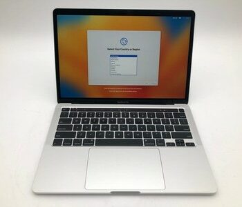 Apple | MacBook Pro 13" | 2020 | i5-8257U | 8GB | 256 GB SSD | 79% Battery