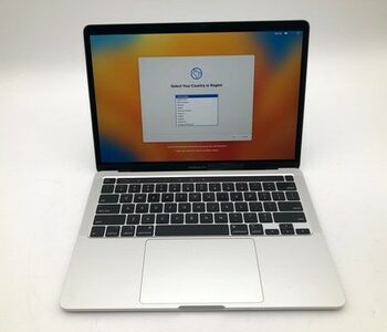 Apple | MacBook Pro 13" | 2020 | i5-8257U | 8GB | 256 GB SSD | 71% Battery