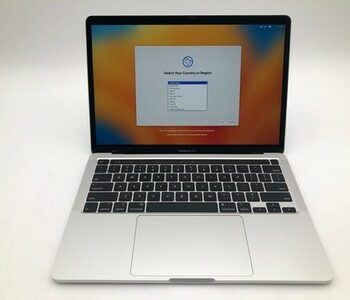 Apple | MacBook Pro 13" | 2019 | i5-8257U | 8GB | 128 GB SSD | 88% Battery