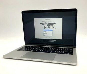 Apple | MacBook Pro 13" | 2019 | i5-8257U | 8GB | 128 GB SSD | 83% Battery