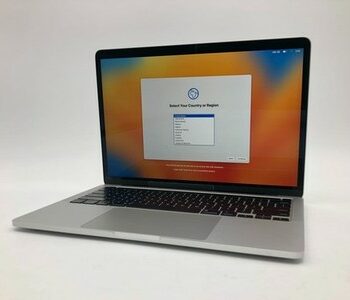 Apple MacBook Pro 13 inch i5-8257U 8 GB 256 GB SSD Silver