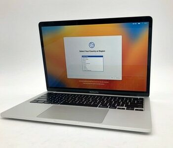 Apple | MacBook Pro 13" | 2020 | i5-8257U | 8GB | 256 GB SSD | 93% Battery