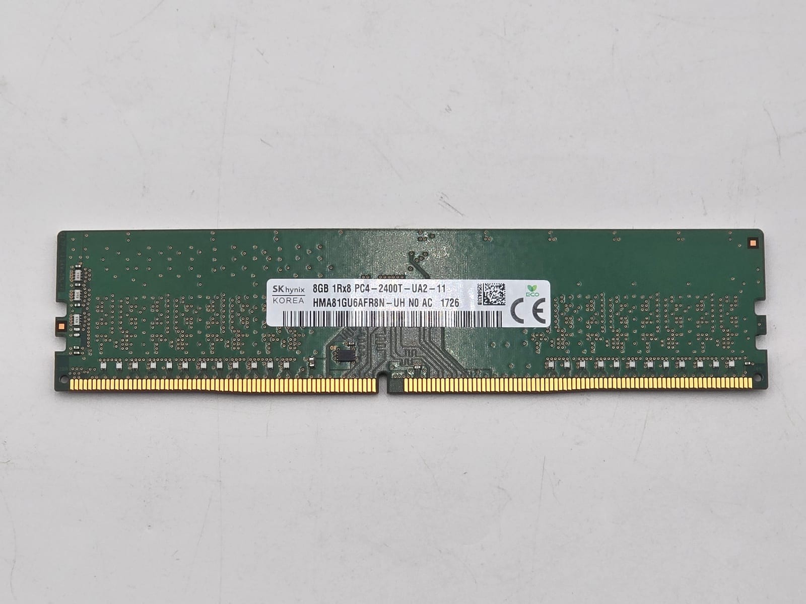 SK hynix 8 GB DDR4 2400MT/s Non-ECC UDIMM Memory Module HMA81GU6AFR8N-UH