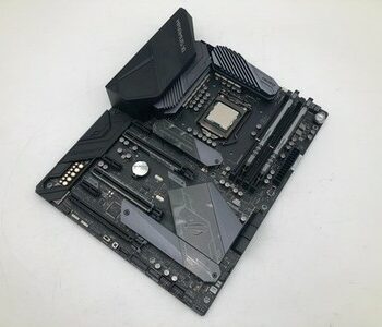 ASUS ROG MAXIMUS XI HERO (WI-FI) LGA1151 i9-9900K 16GB Motherboard Combo - Teste