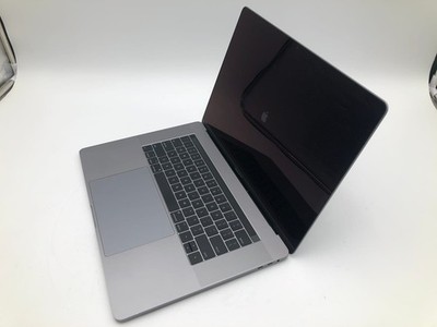 Apple | MacBook Pro 15" | 2017 | i7-7820HQ | 16GB | 512 GB SSD | 92% Battery