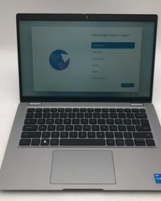 Dell Inc Latitude 13.9 inch i5-1235U 16 GB 256GB NVMe Black