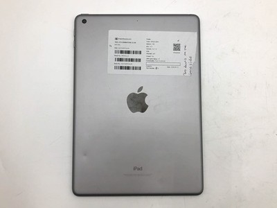 Apple | iPad (5th generation) Tablet | 32 GB | 9.7 in | Wi-Fi 5 (802.11ac), Blue 4 Apple | iPad (5th generation) Tablet | 32 GB | 9.7 in | Wi-Fi 5 (802.11ac), Blue