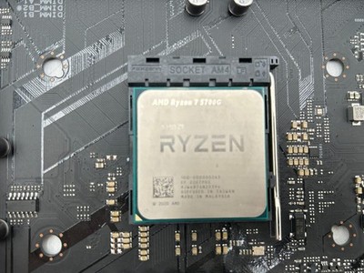 ASUS | ROG CROSSHAIR VII HERO (WI-FI) | AM4 | AMD X470 | ATX | DDR4 7 ASUS | ROG CROSSHAIR VII HERO (WI-FI) | AM4 | AMD X470 | ATX | DDR4
