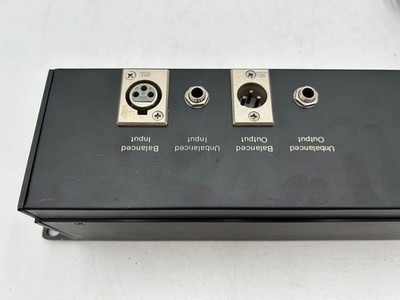 Ross | R31M | Equalizer | 2 channels | 6.35 mm (1/4") TRS/TS In, 6.35 mm (1/4") 4 Ross | R31M | Equalizer | 2 channels | 6.35 mm (1/4") TRS/TS In, 6.35 mm (1/4")