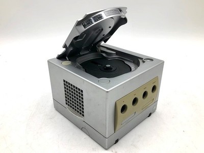 Nintendo | DS213628350 Console | Nintendo GameCube | NTSC-U/C (US/Canada) | Silv 1 Nintendo | DS213628350 Console | Nintendo GameCube | NTSC-U/C (US/Canada) | Silv