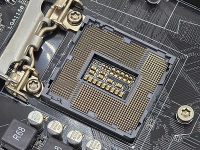 ASUS | Q87M-E | LGA1150 | micro-ATX | DDR3 2 ASUS | Q87M-E | LGA1150 | micro-ATX | DDR3