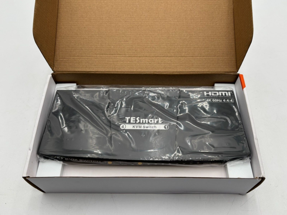 TESmart 4x1 HDMI 2.0 KVM Switch - 4 Computers to 1 Monitor - New Open Box