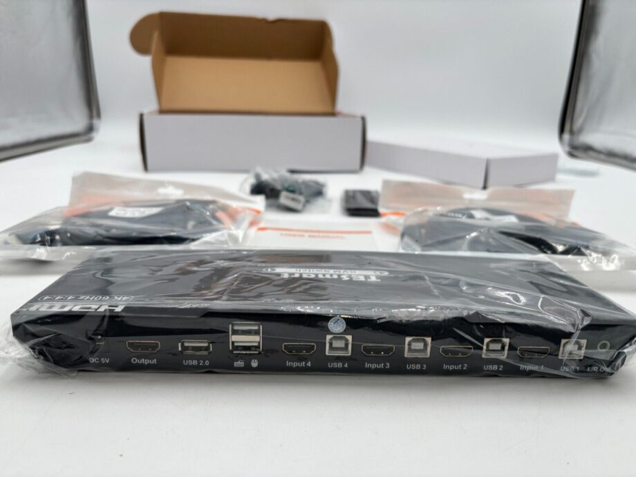 TESmart 4x1 HDMI 2.0 KVM Switch - 4 Computers to 1 Monitor - New Open Box