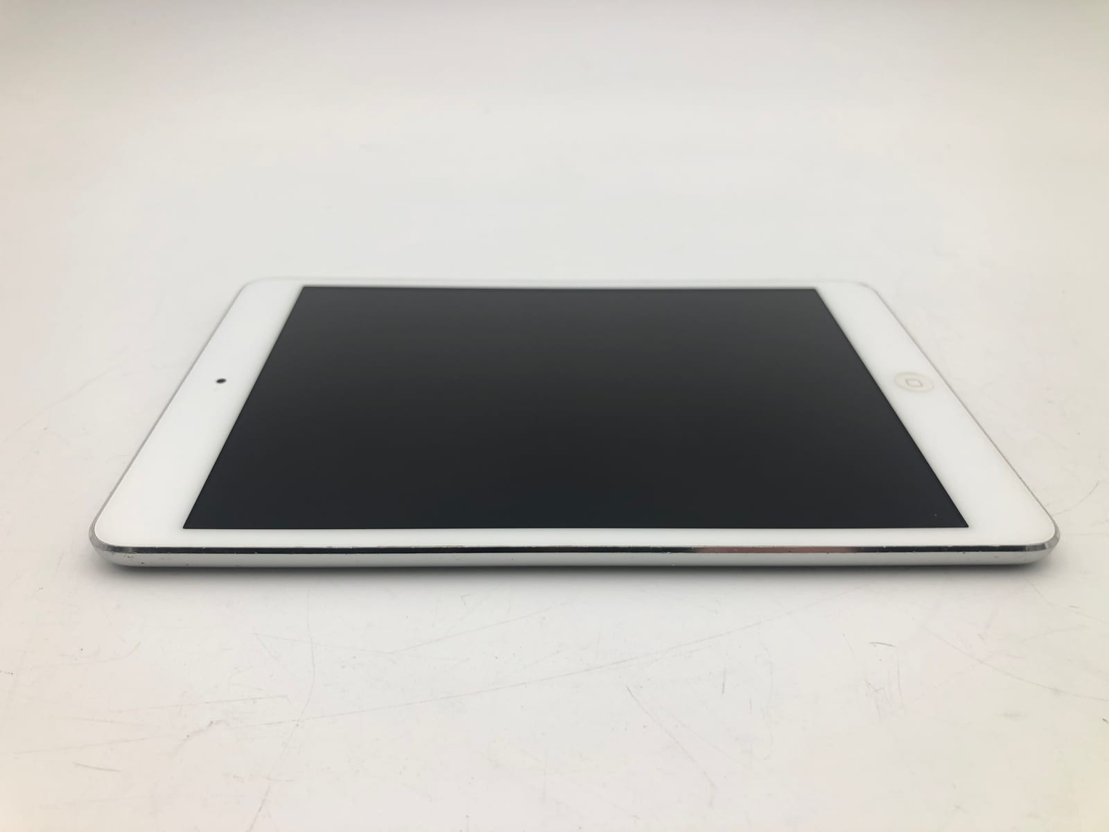 Apple iPad mini 2 32GB Silver Unlocked FE280LL/A iOS Smartphone Tested 90% Batte 4 Apple iPad mini 2 32GB Silver Unlocked FE280LL/A iOS Smartphone Tested 90% Batte