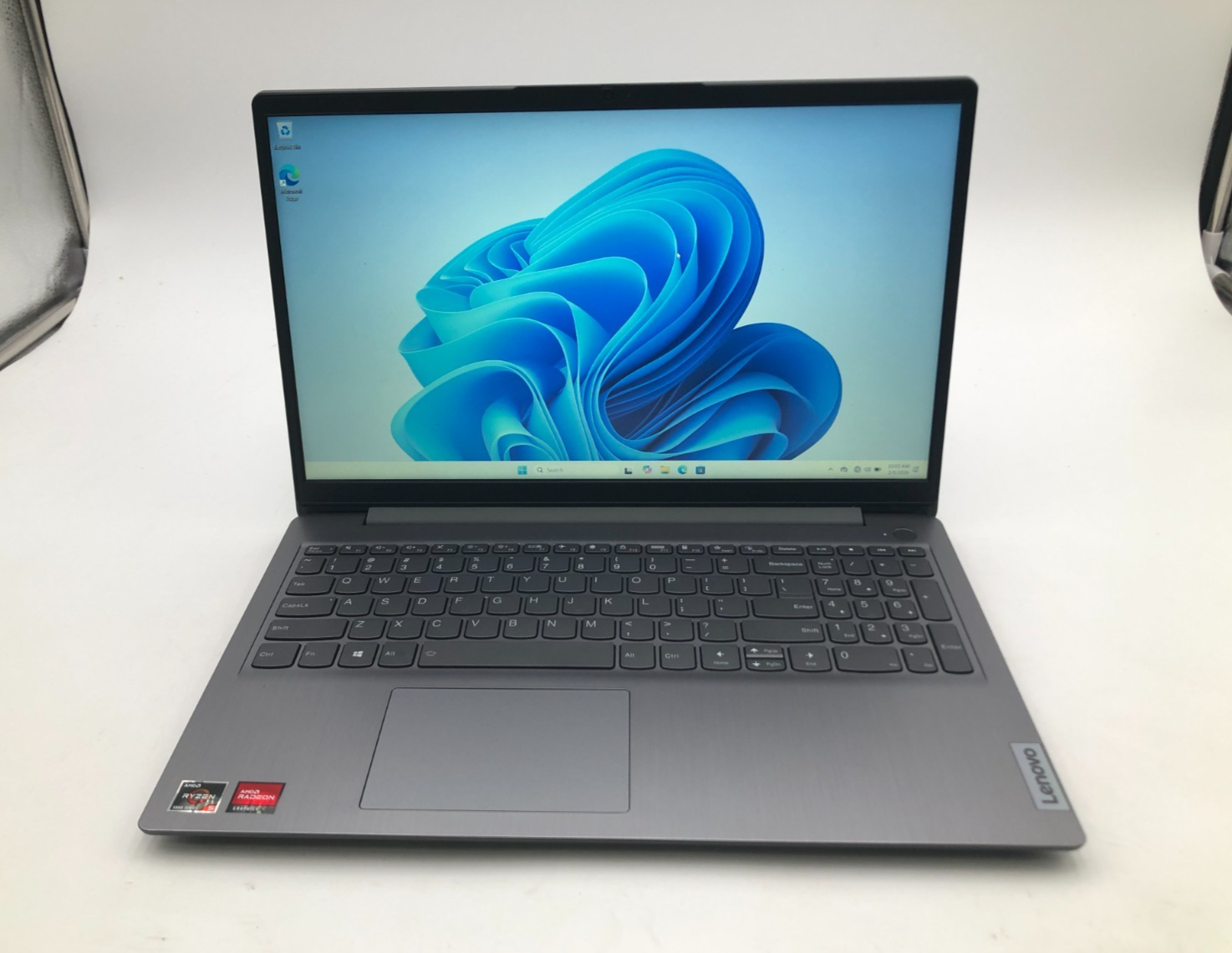 Lenovo IdeaPad 82KU Ryzen 5 5500U 8GB 256GB NVMe SSD 15.6" FHD Win 11 Home 1 Lenovo IdeaPad 82KU Ryzen 5 5500U 8GB 256GB NVMe SSD 15.6" FHD Win 11 Home