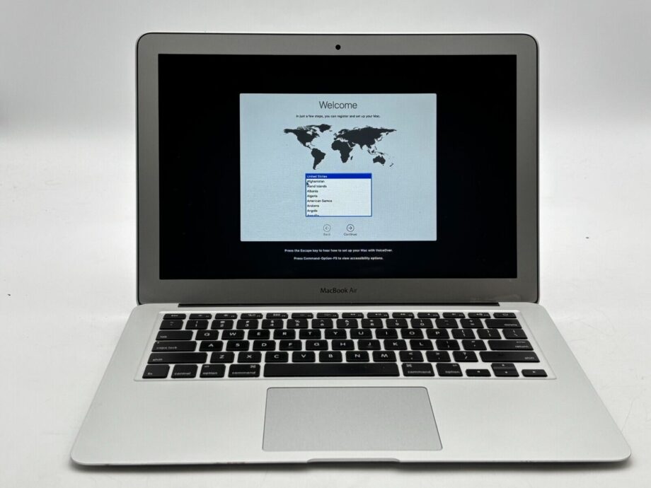 MacBook Air (13-inch,2015)  i5-5250U – 8GB RAM – 256GB SSD  SEE DESCRIPTION