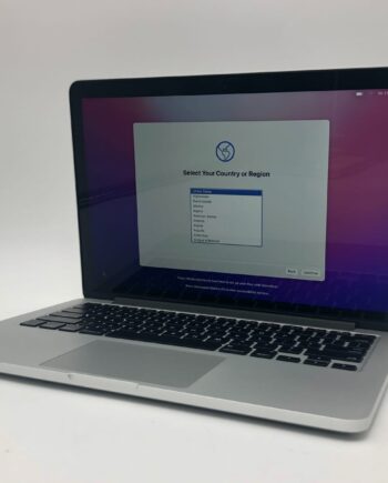Apple | MacBook Pro | 2015 | Intel(R) Core(TM) i5-5257U CPU | 16GB | 256 GB SSD