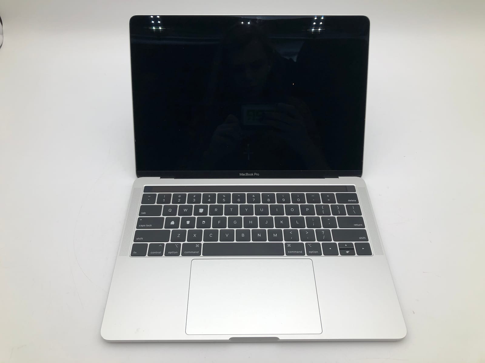 Apple MacBook Pro (13-inch, 2019, Two Thunderbolt 3 ports) macOS 13.7 3 Apple MacBook Pro (13-inch, 2019, Two Thunderbolt 3 ports) macOS 13.7