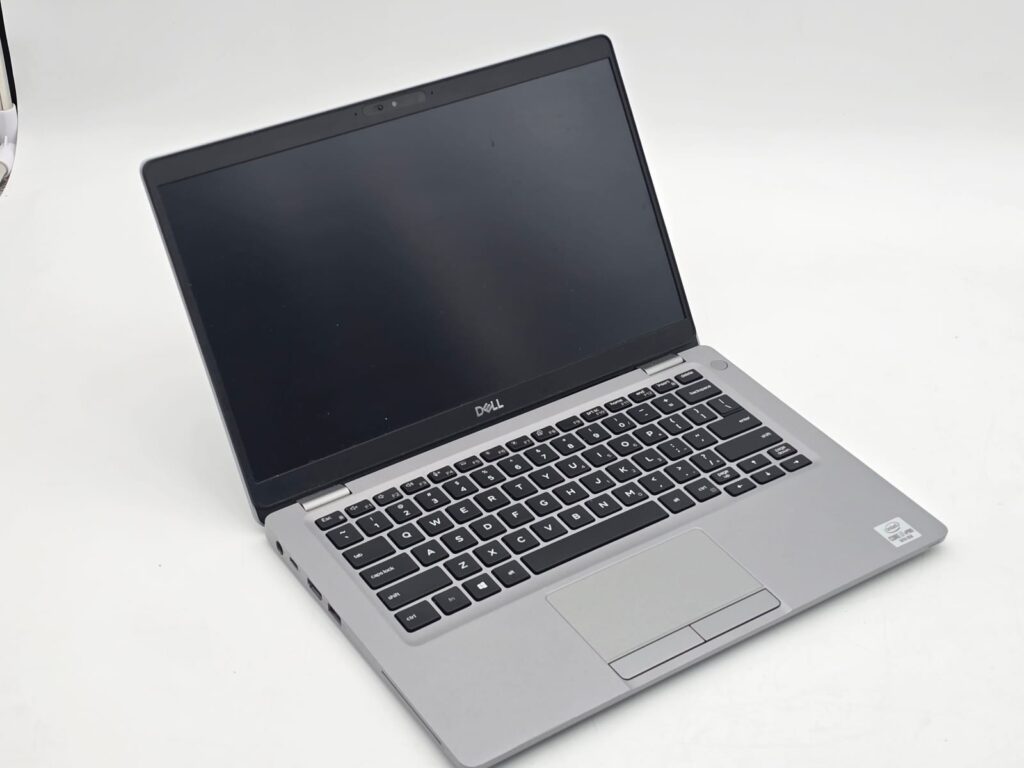 DellLatitude 5310 i7 16GB 256GB NVMeタイプc Dell | Latitude 5310 | i7-10610U | 16GB | 256GB NVMe | Win 11 Pro