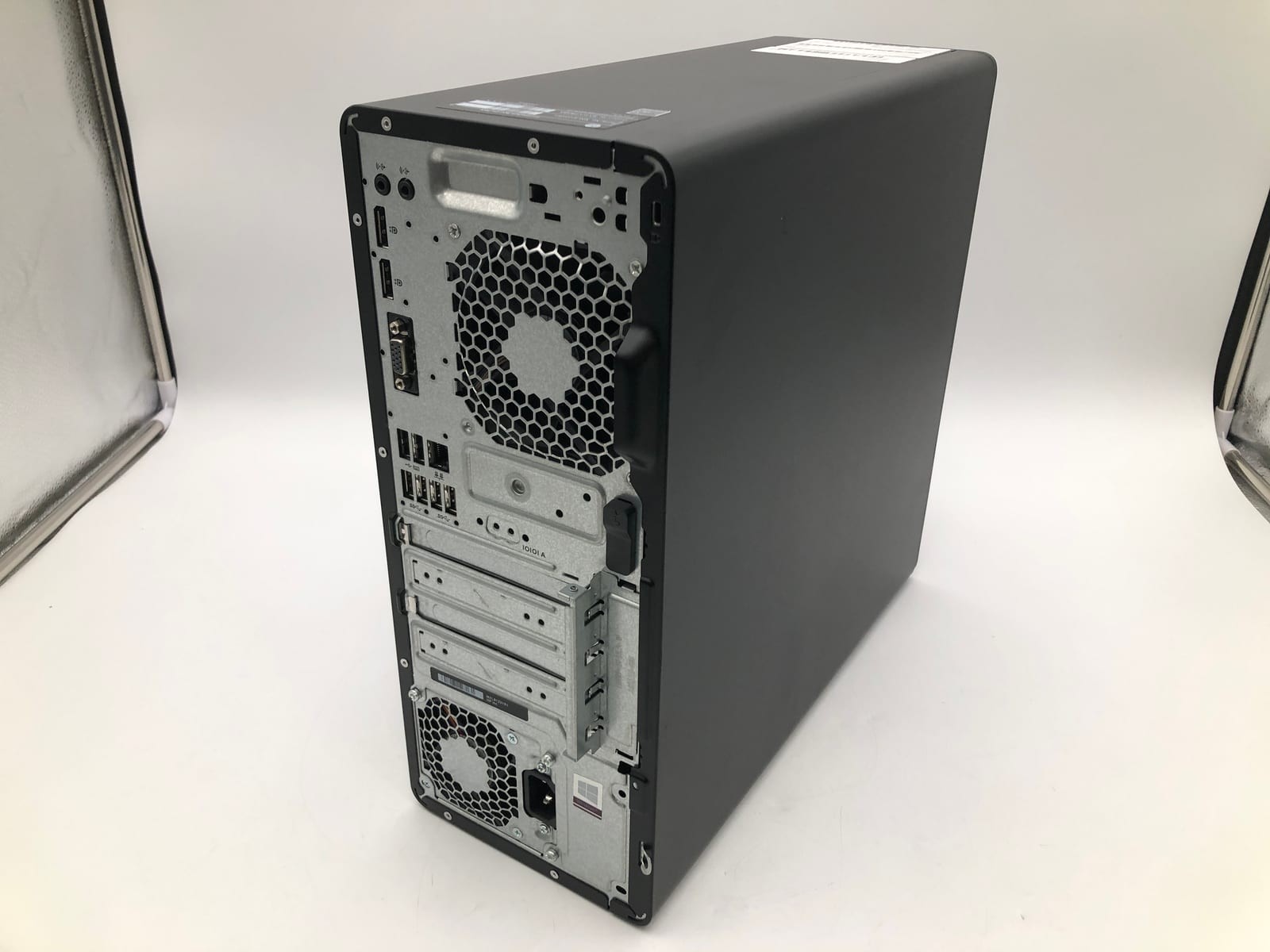 HP | HP EliteDesk 800 G4 TWR | i5-8500 | 16GB | 256GB NVMe | Win 11 Pro 3 HP | HP EliteDesk 800 G4 TWR | i5-8500 | 16GB | 256GB NVMe | Win 11 Pro