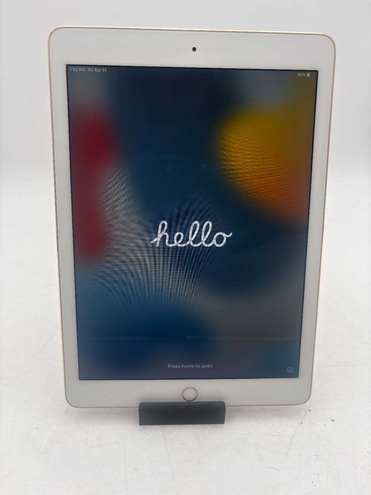 Apple iPad Air 2 - 16 GB, Wi-Fi , 9.7 in - Gold 1 Apple iPad Air 2 - 16 GB, Wi-Fi , 9.7 in - Gold