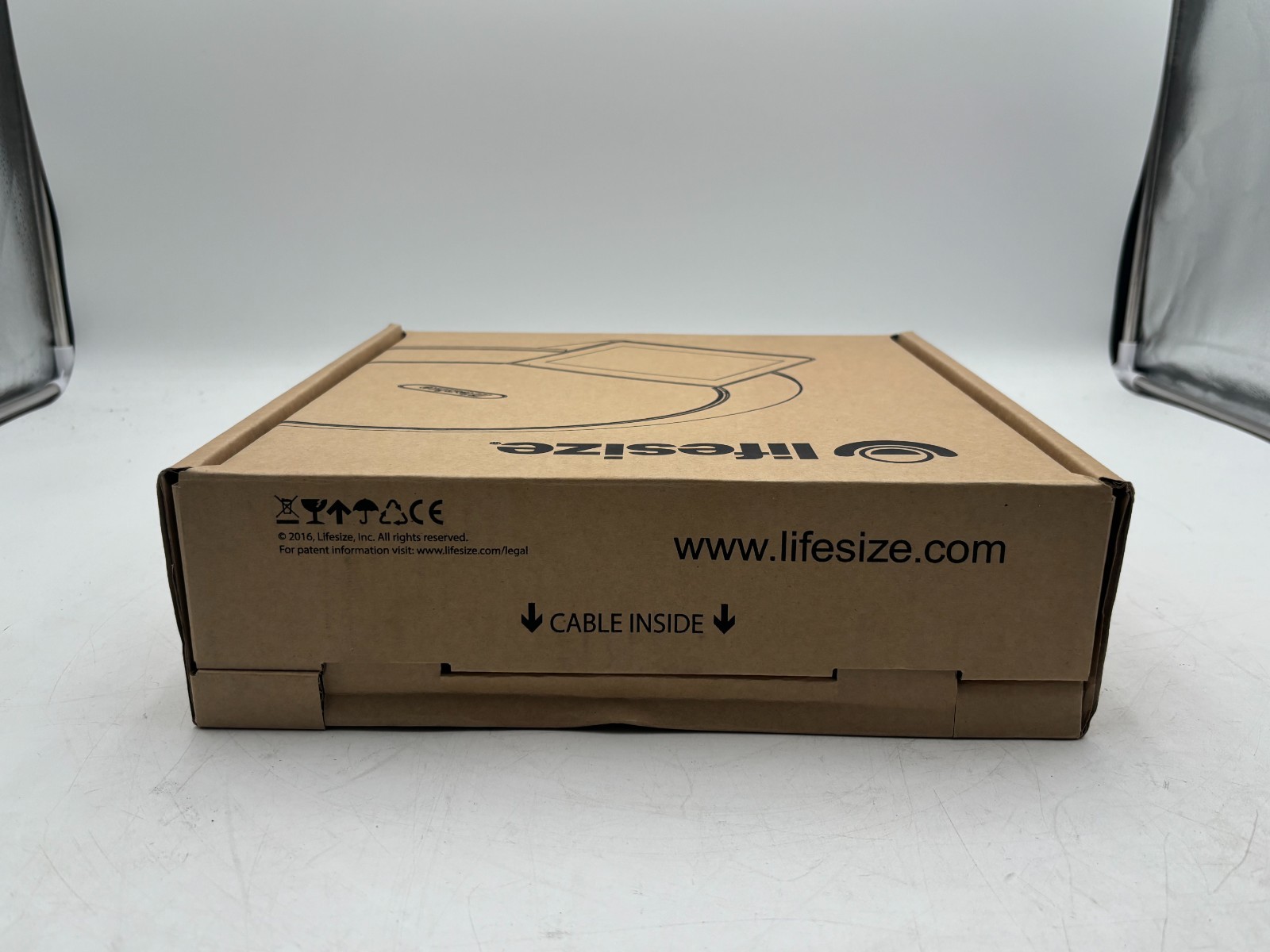 Lifesize Model: Phone 2nd Generation 450-00194-904 Rev 05 3 Lifesize Model: Phone 2nd Generation 450-00194-904 Rev 05