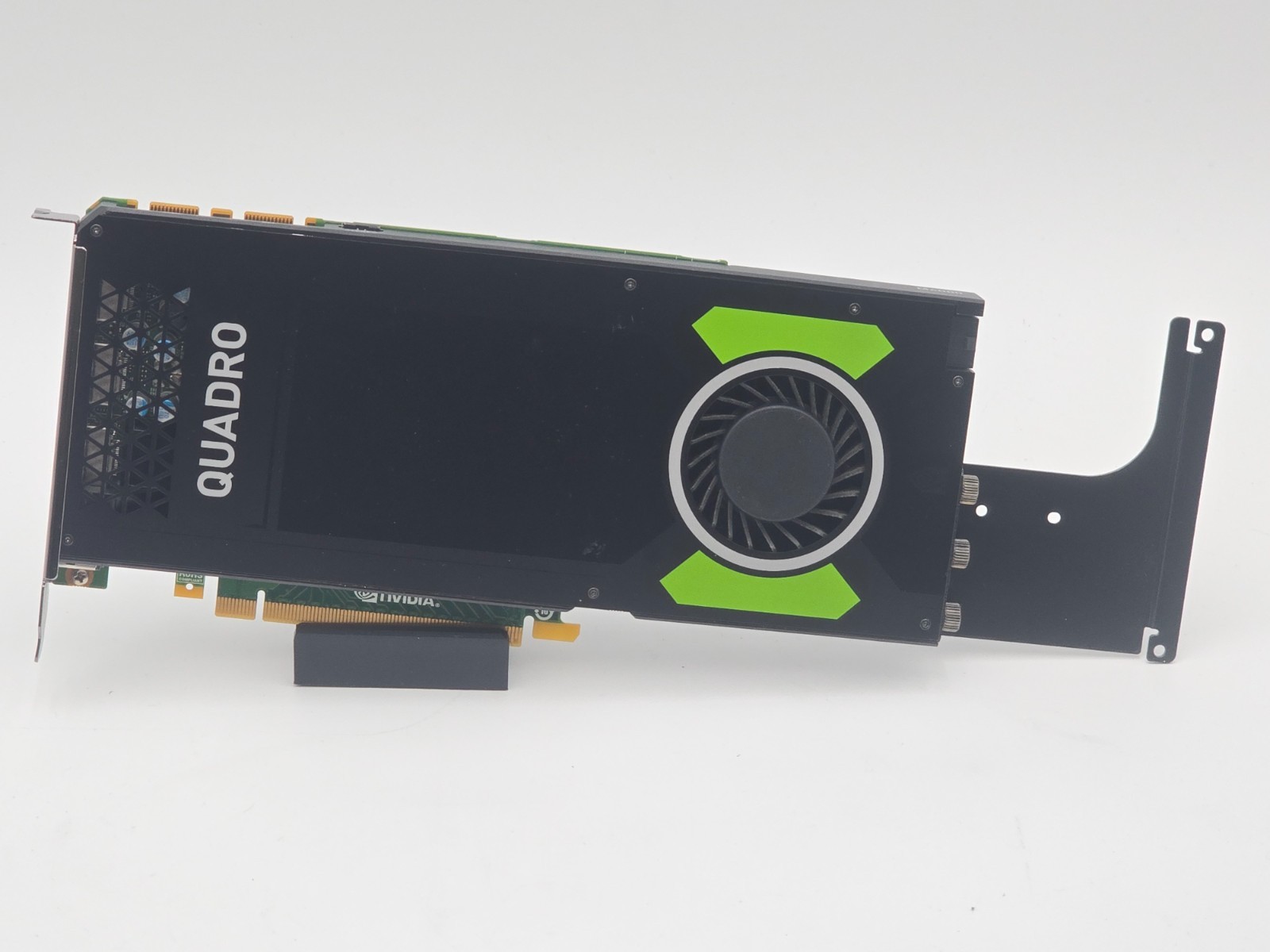 Dell NVIDIA Quadro M4000 8GB GDDR5 PCIe Workstation Graphics Card 0YR7H5 1 Dell NVIDIA Quadro M4000 8GB GDDR5 PCIe Workstation Graphics Card 0YR7H5