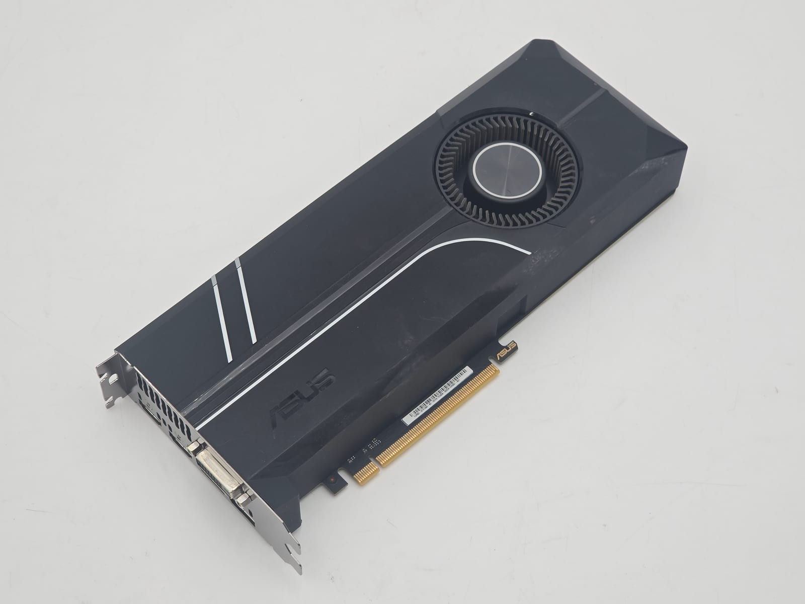 NVIDIA GeForce GTX 1080 8 GB GDDR5X PCIe Graphics Card 5x Multi-Display 1 NVIDIA GeForce GTX 1080 8 GB GDDR5X PCIe Graphics Card 5x Multi-Display