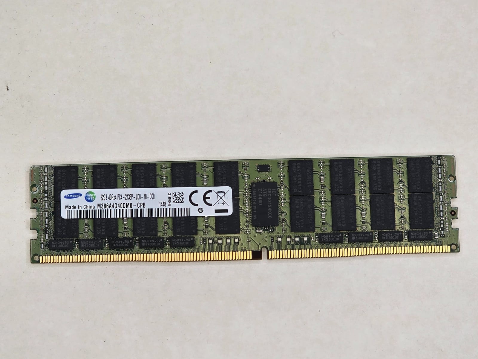 Samsung 32 GB DDR4 2133MT/s ECC RDIMM Memory Module M386A4G40DM0-CPB 1 Samsung 32 GB DDR4 2133MT/s ECC RDIMM Memory Module M386A4G40DM0-CPB
