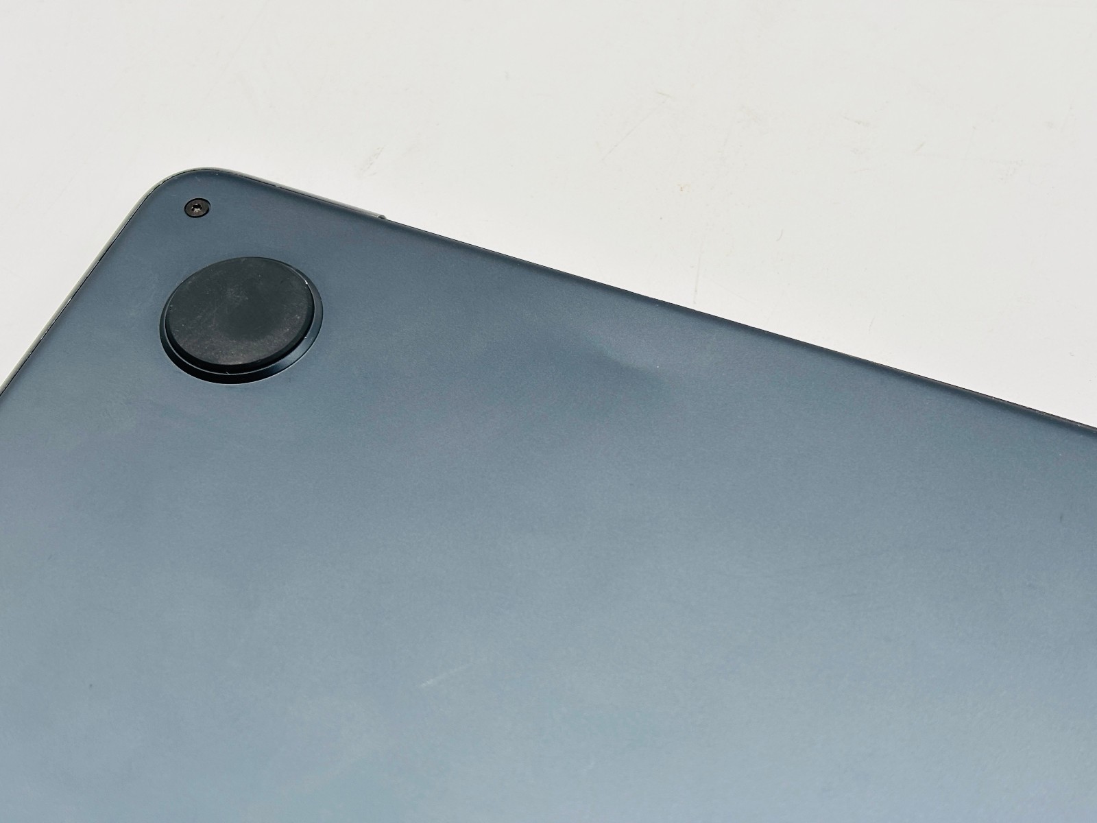 MacBook Air 13-inch (M2, 2022) Midnight | 8GB RAM | 256GB SSD | macOS Ventura 5 MacBook Air 13-inch (M2, 2022) Midnight | 8GB RAM | 256GB SSD | macOS Ventura