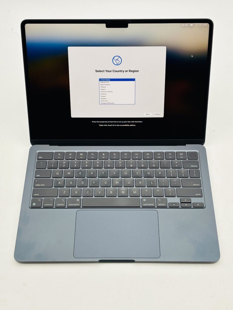 MacBook Air 13-inch (M2, 2022) Midnight | 8GB RAM | 256GB SSD