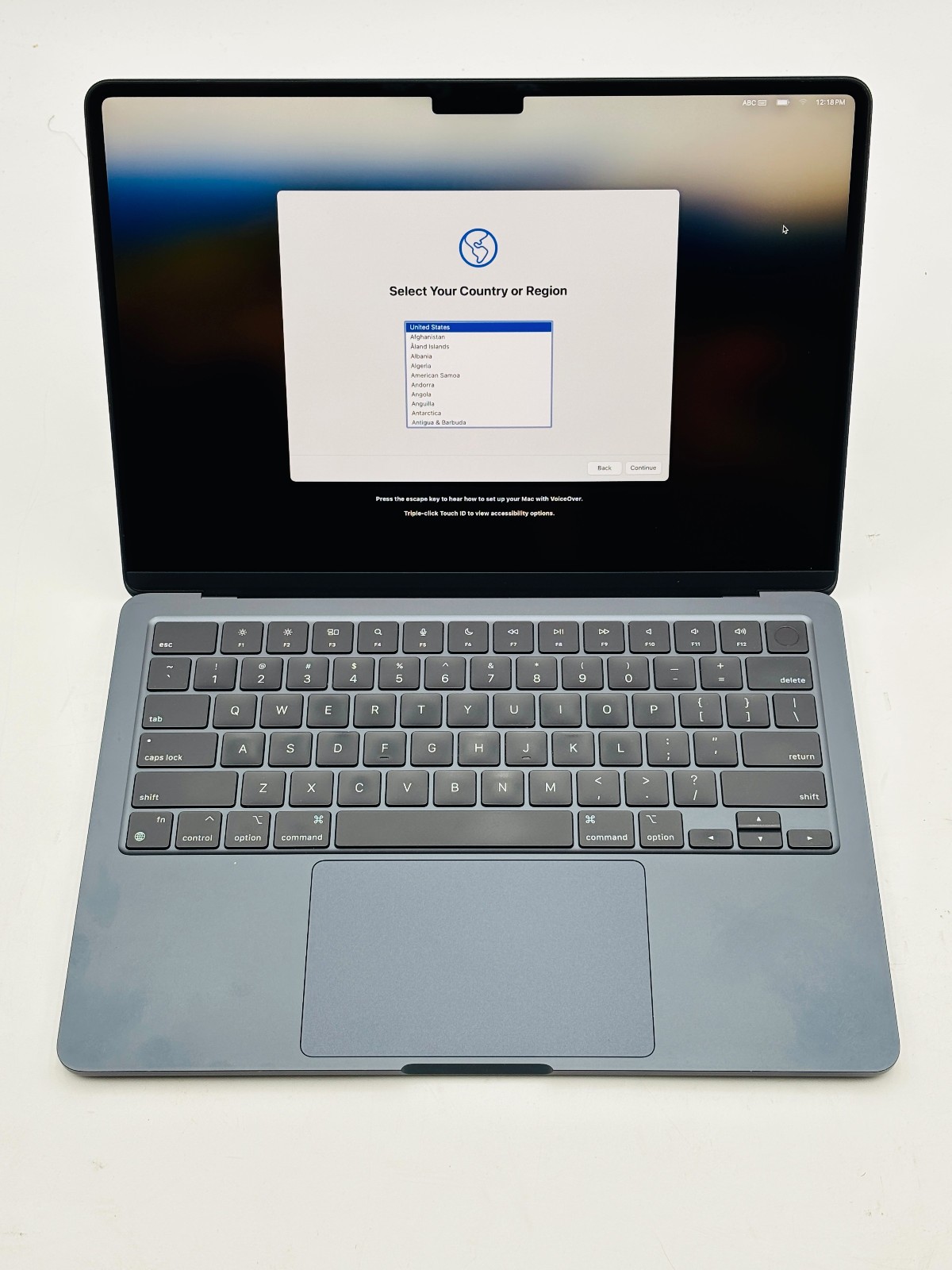 MacBook Air 13-inch (M2, 2022) Midnight | 8GB RAM | 256GB SSD