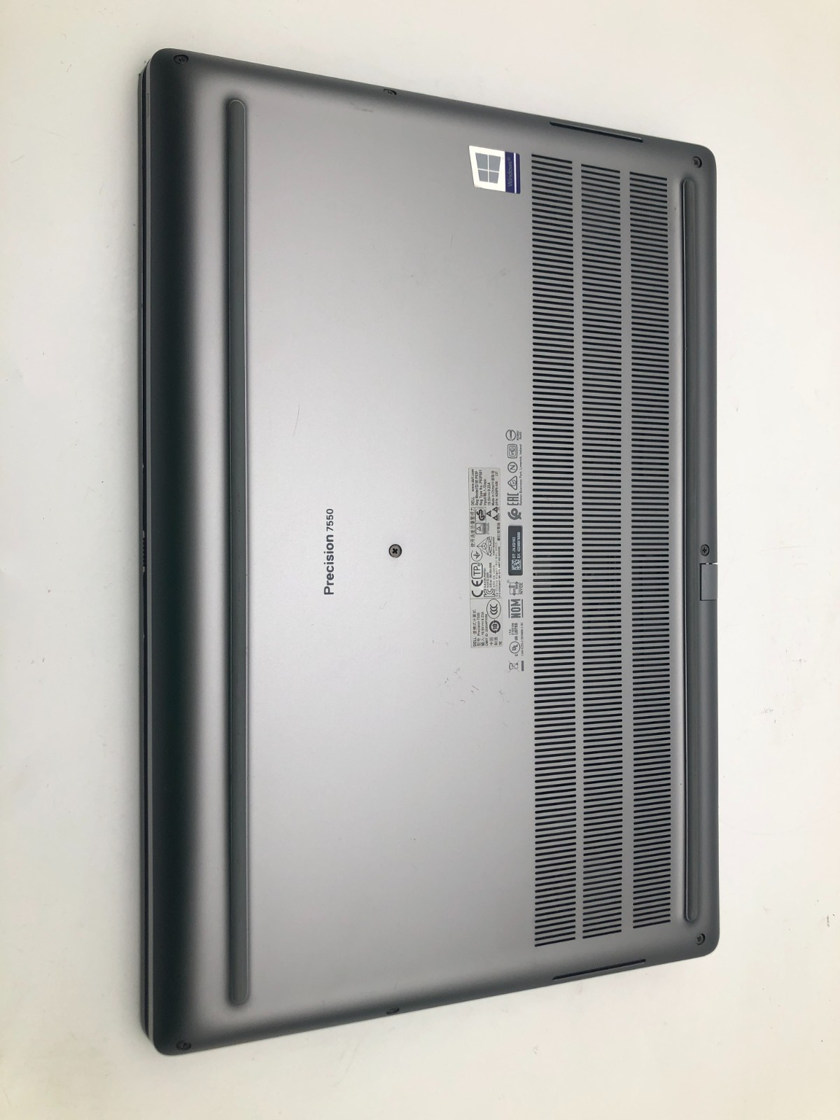 Dell Precision 7550 Touch Xeon W-10855M 64GB 256GB NVMe Quadro T2000 Win 11 Pro 6 Dell Precision 7550 Touch Xeon W-10855M 64GB 256GB NVMe Quadro T2000 Win 11 Pro