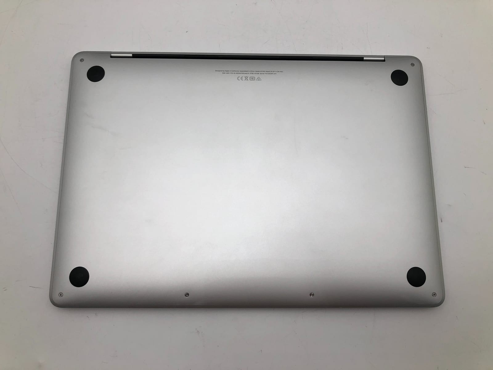 Apple MacBook Pro (13-inch, 2019, Two Thunderbolt 3 ports) Silver macOS 10.15.7 5 Apple MacBook Pro (13-inch, 2019, Two Thunderbolt 3 ports) Silver macOS 10.15.7