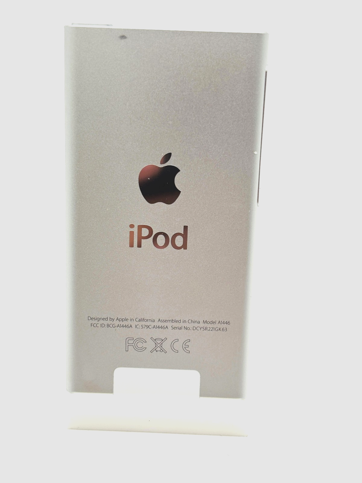 Apple iPod nano (7th Generation) — 16 GB, Silver - OregonRecycles.com