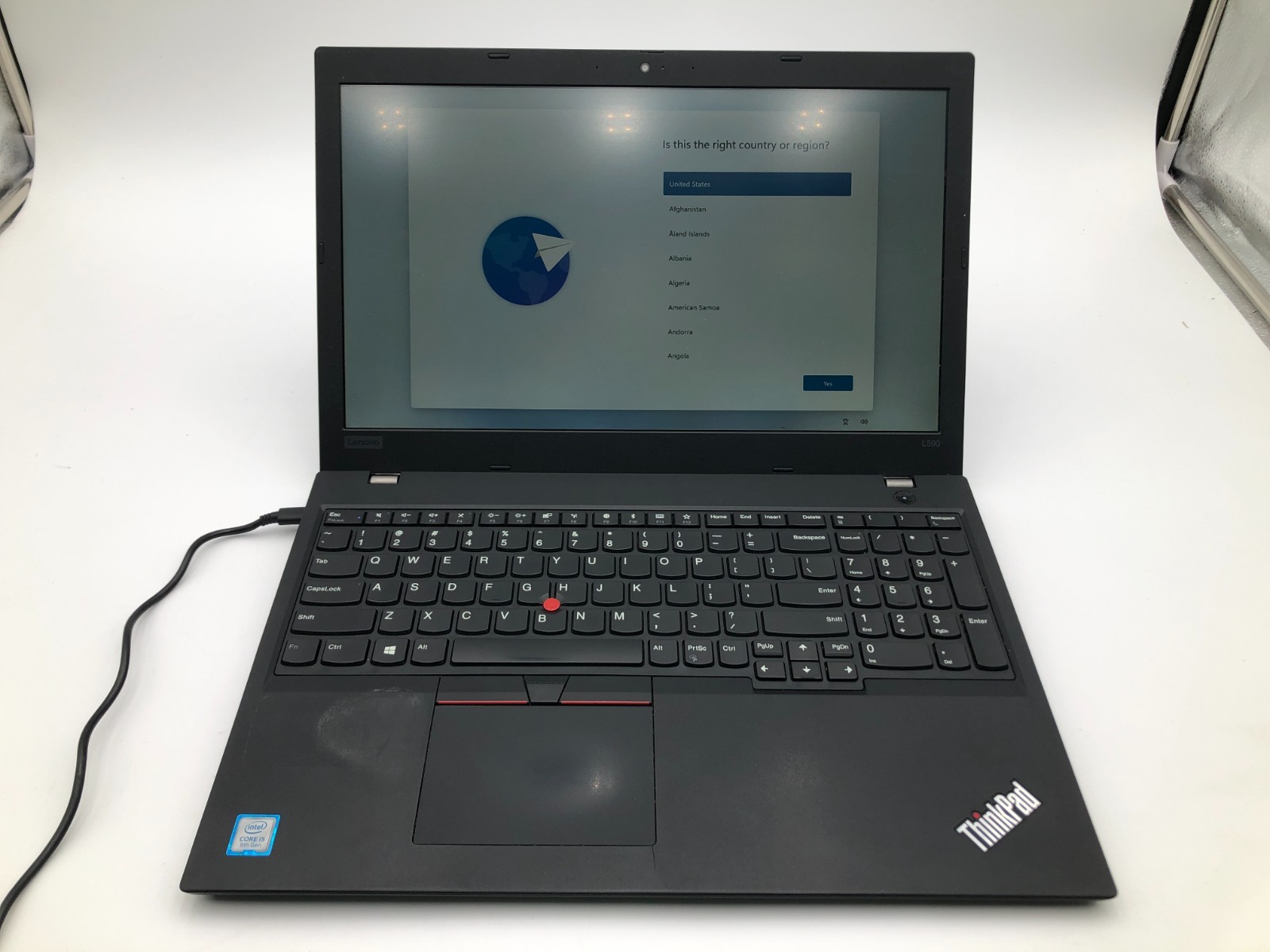Lenovo ThinkPad L590 i5-8265U 8GB 256GB NVMe Win 11 Pro - Bad CMOS